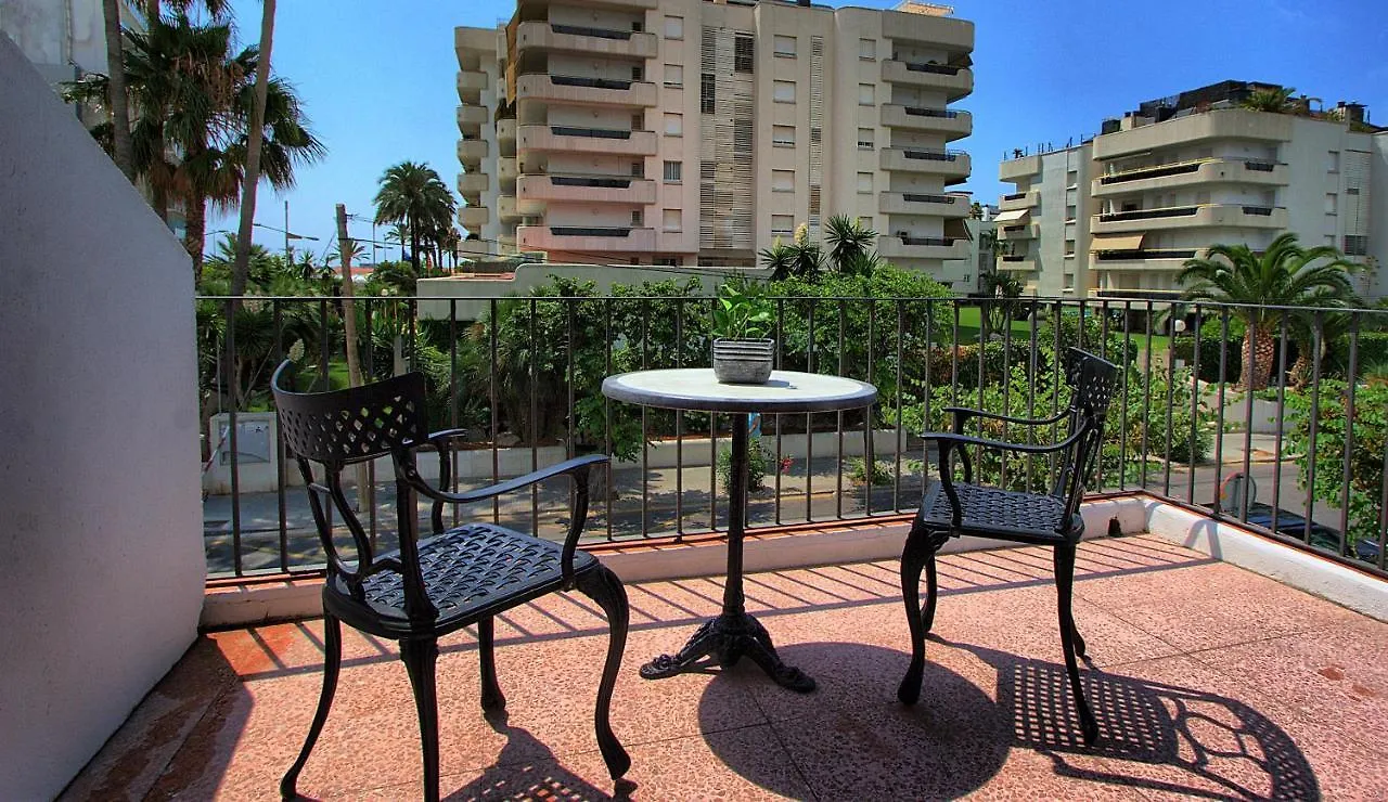 Hotel Capri Sitges 3*,